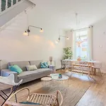 4 Bedroom & 4 Bathroom House Near Parc Barbieux 2* Roubaix