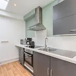4 Bedroom & 4 Bathroom House Near Parc Barbieux Gasthof 2*
