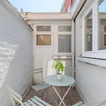 4 Bedroom & 4 Bathroom House Near Parc Barbieux 2*