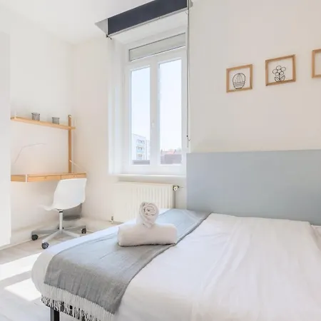 Maison d'hôtes 4 Bedroom&4 Bathroom House Near Parc Barbieux