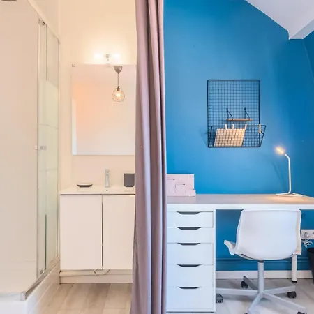 4 Bedroom & 4 Bathroom House Near Parc Barbieux