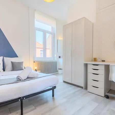 4 Bedroom&4 Bathroom House Near Parc Barbieux Maison d'hôtes 2*