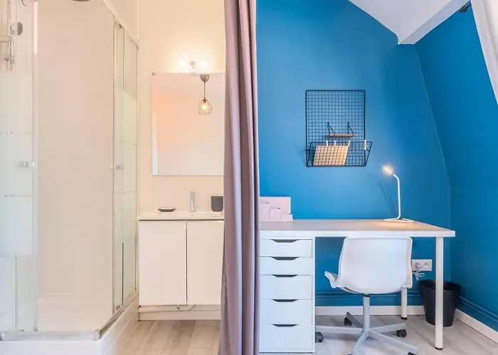 4 Bedroom & 4 Bathroom House Near Parc Barbieux